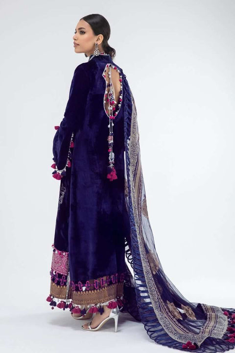 Sana Safinaz Luxury Velvet 21/22 Unstitched Collection 4